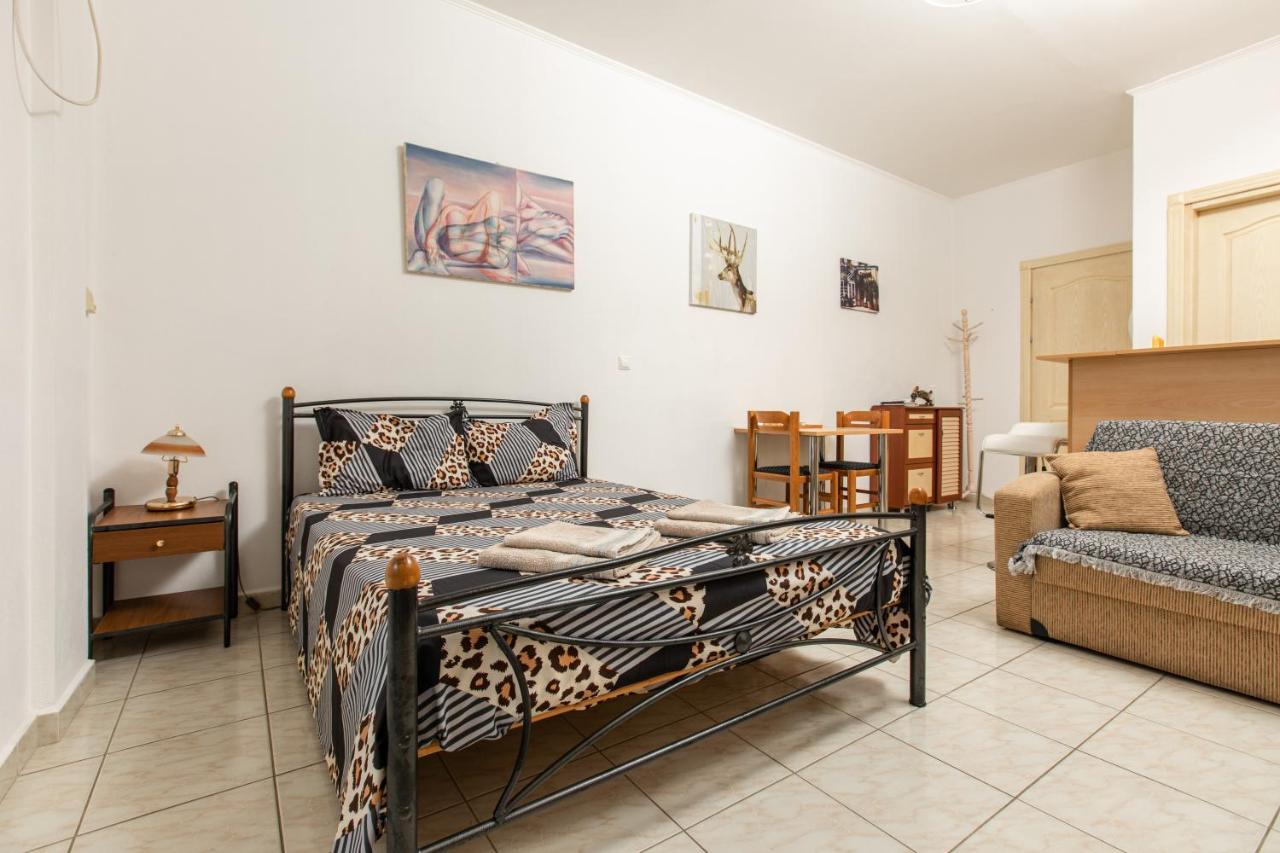 Central Cozy Apartment สปาร์ติ ภายนอก รูปภาพ